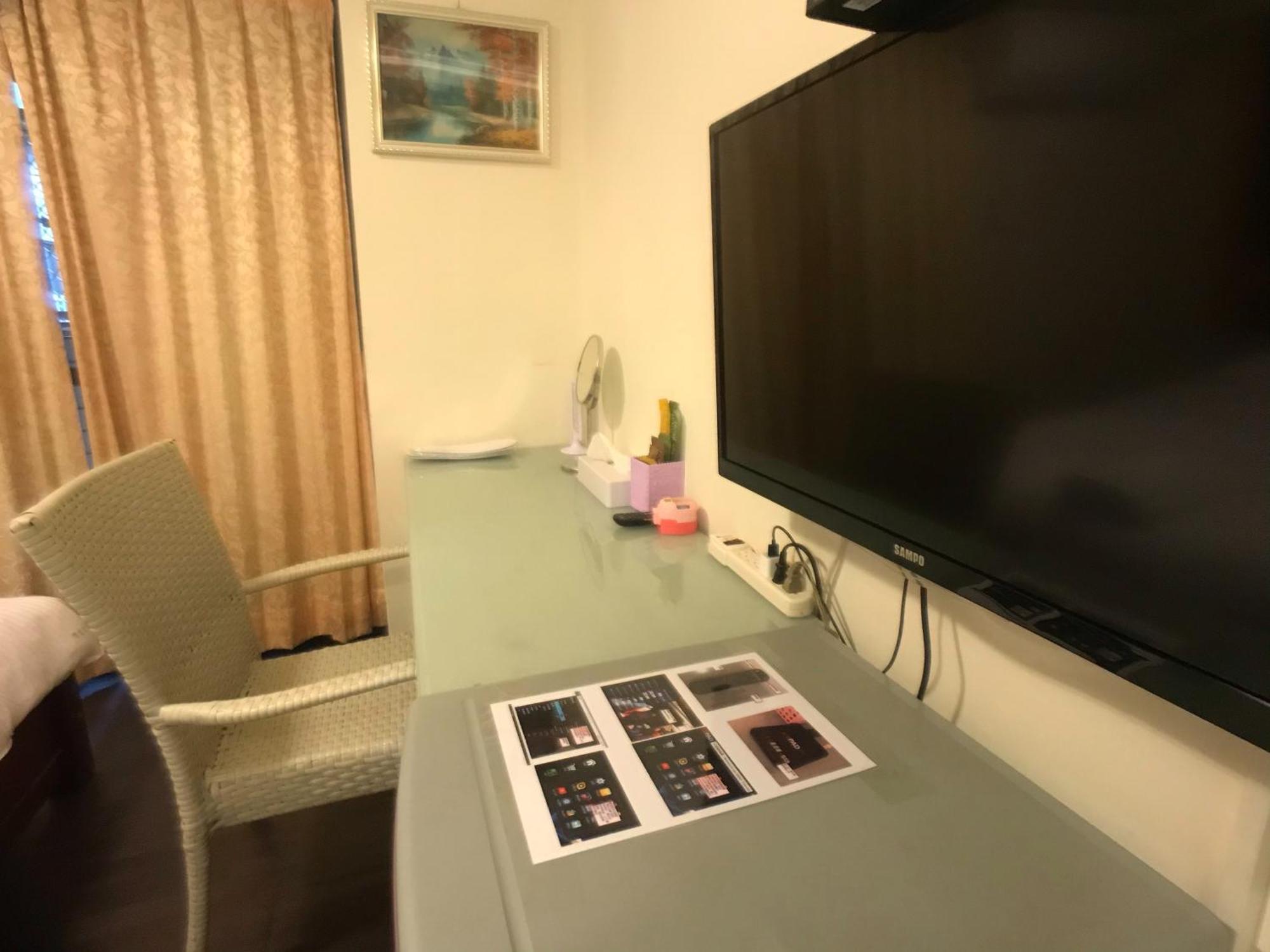Love Feng Jia Apartment Hotel Тайджун Екстериор снимка