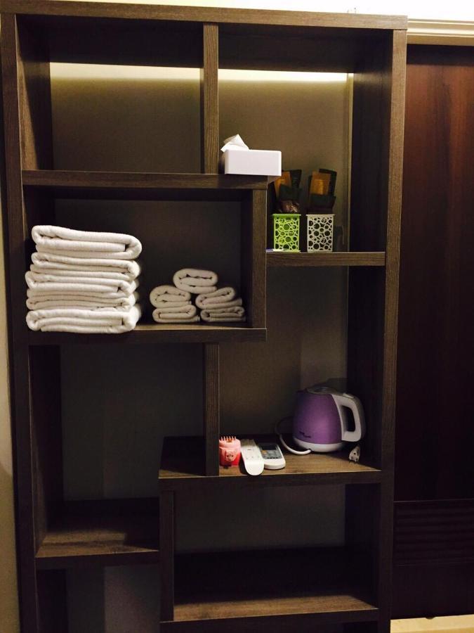 Love Feng Jia Apartment Hotel Тайджун Екстериор снимка