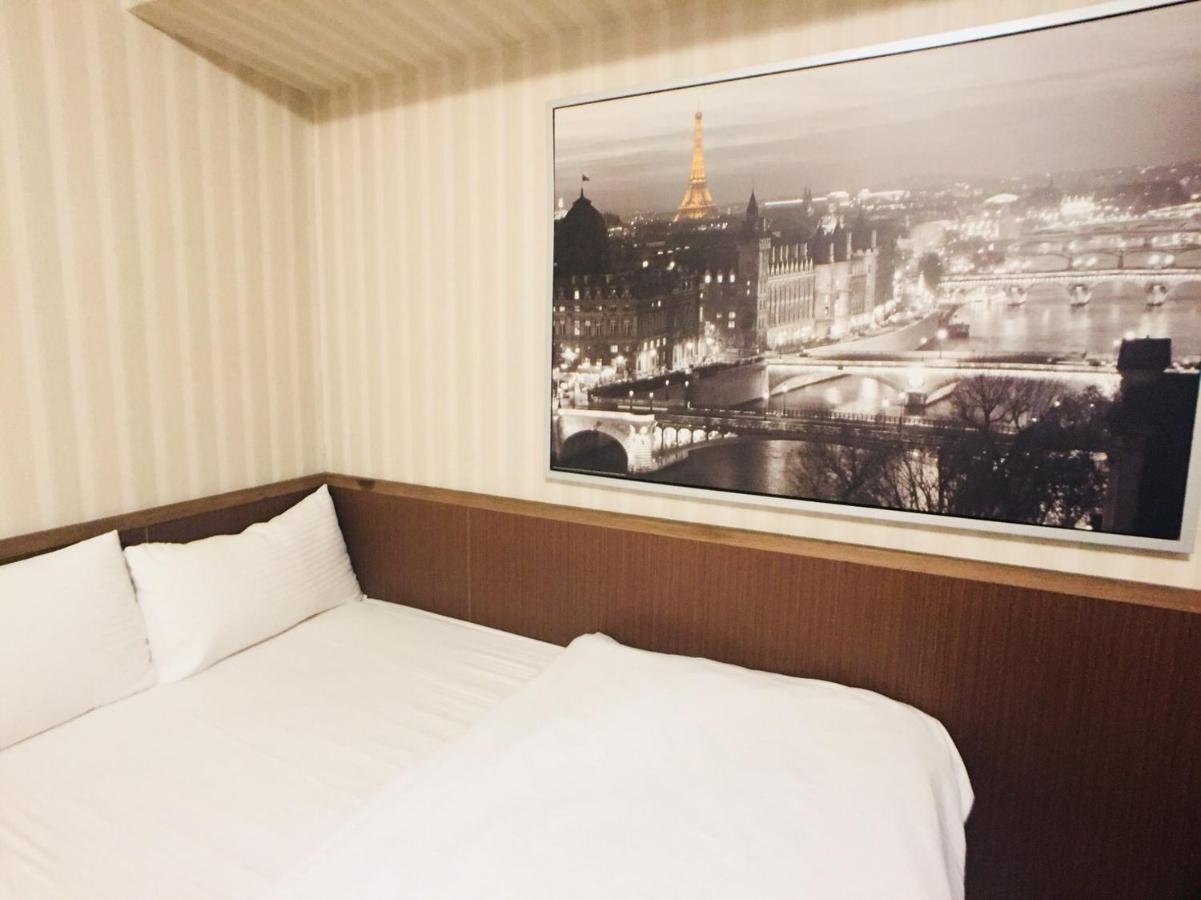 Love Feng Jia Apartment Hotel Тайджун Екстериор снимка