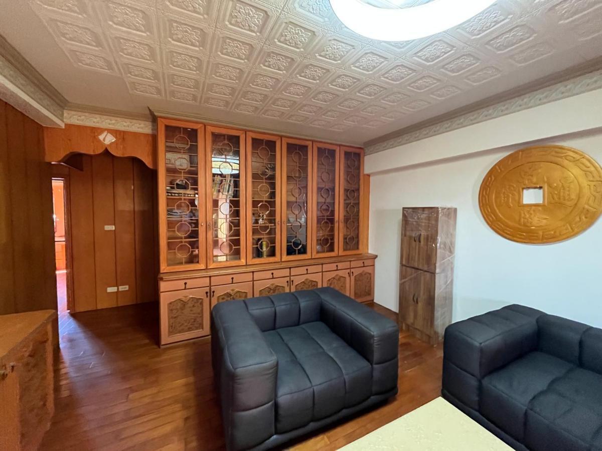 Love Feng Jia Apartment Hotel Тайджун Екстериор снимка