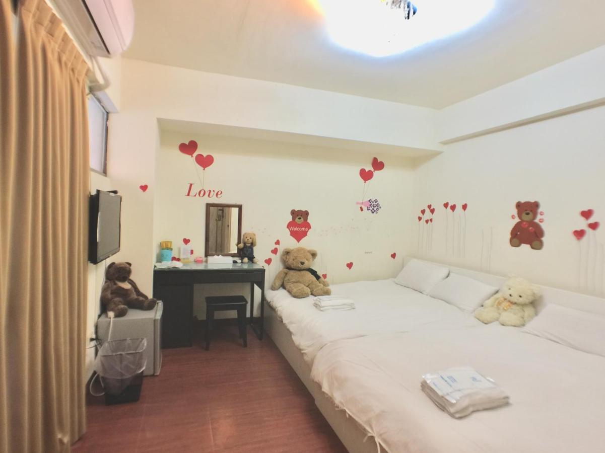 Love Feng Jia Apartment Hotel Тайджун Екстериор снимка
