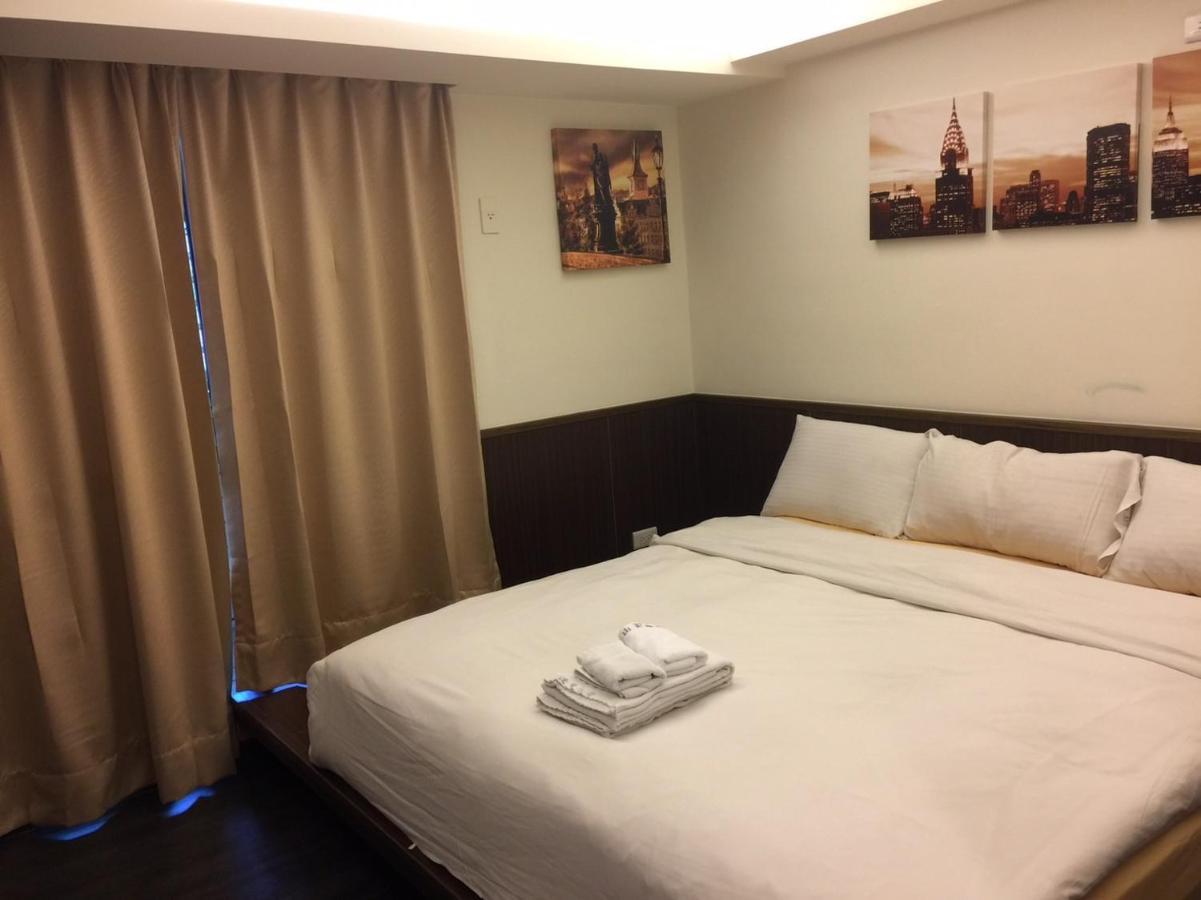 Love Feng Jia Apartment Hotel Тайджун Екстериор снимка